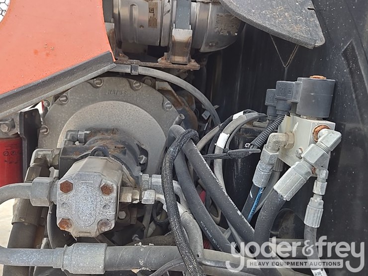 2015-jlg-600aj-image-103