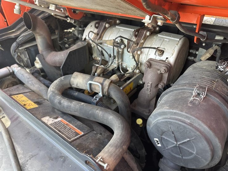 kubota-svl75-2-image-28