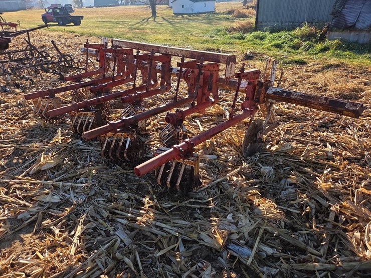lilliston-lehman-4-row-rolling-cultivator-image-8