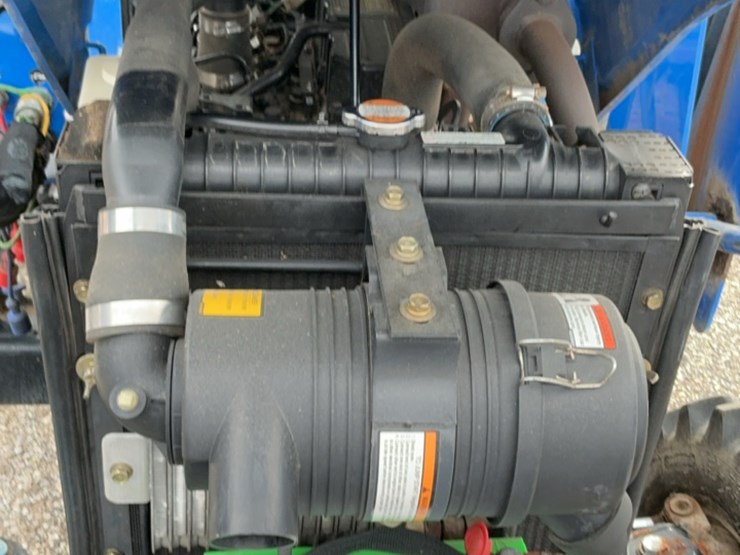 2013-new-holland-workmaster-40-image-34