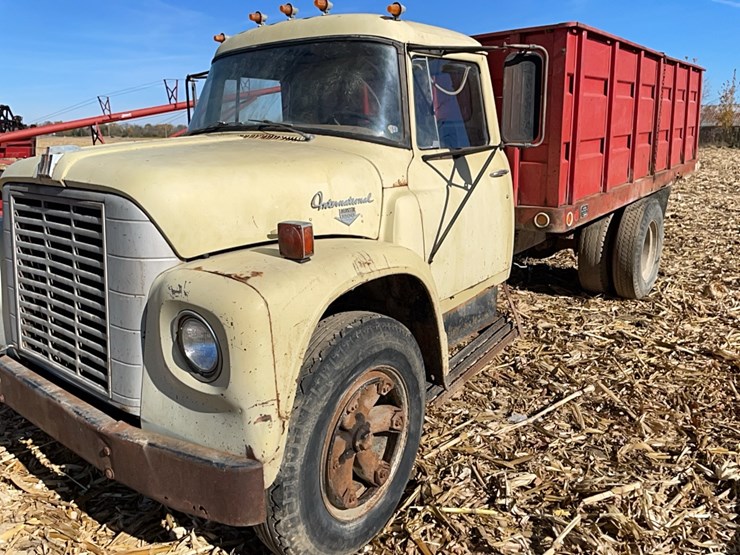 ih-load-star-1600-single-axle-grain-truck-image-4