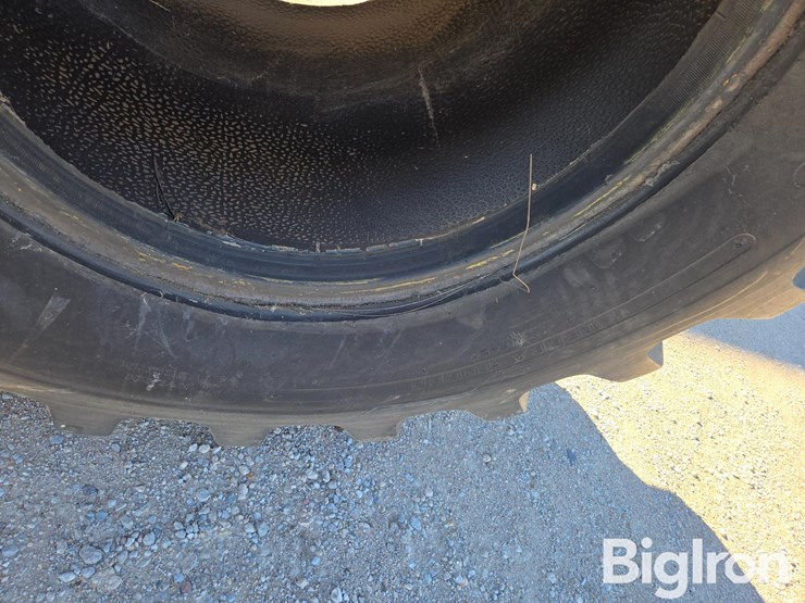 va73-x-44.00-32-tires-image-12