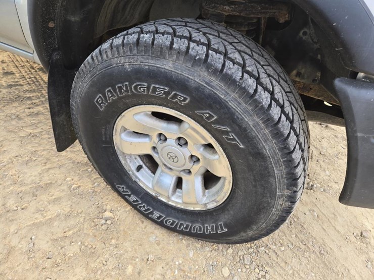 2000-toyota-tacoma-image-4