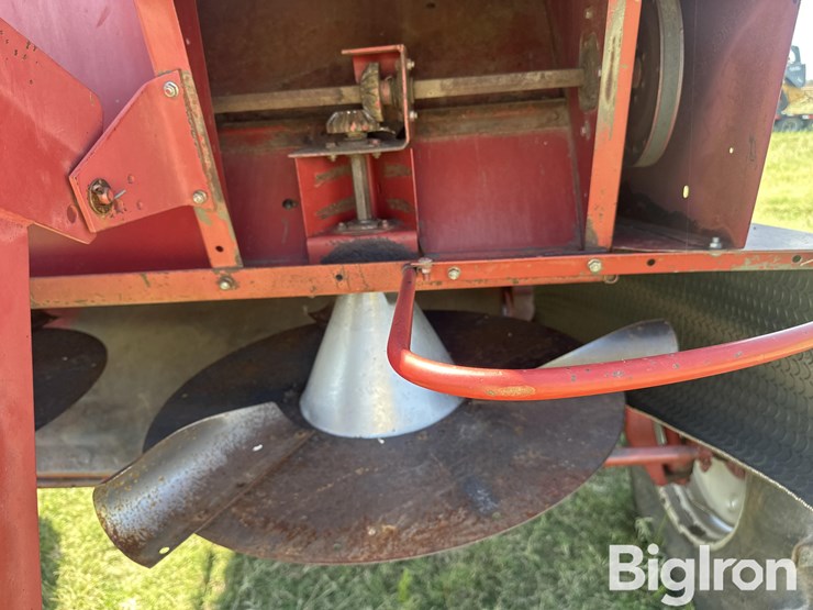 1990-case-ih-1680-image-13