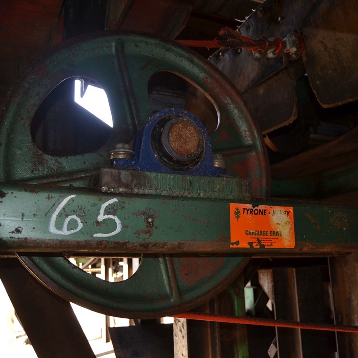 TYRONE BERRY END OF TRACK CABLE TIGHTENER W/ 5HP HYDRUALIC POWER PACK