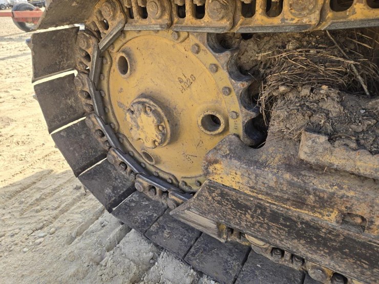 1996-caterpillar-d3c-image-14