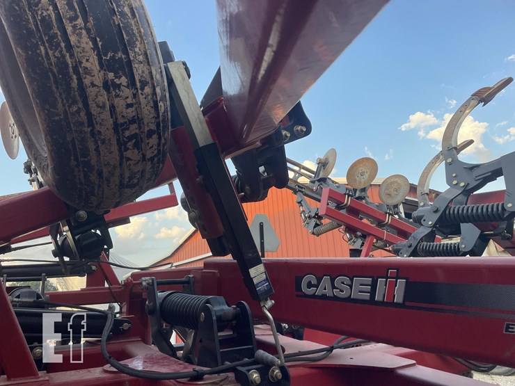 2015-case-ih-ecolo-tiger-875-image-29