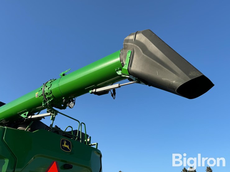 2022-john-deere-x9-1000-image-17