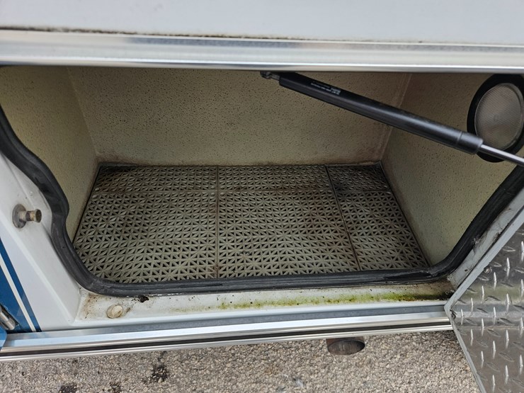 #22778-•-2003-ford-econoline-van-ambulance-image-54