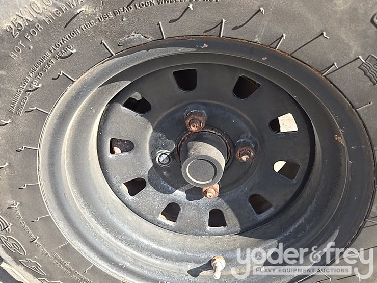 2019-club-car-carryall-1700-image-41