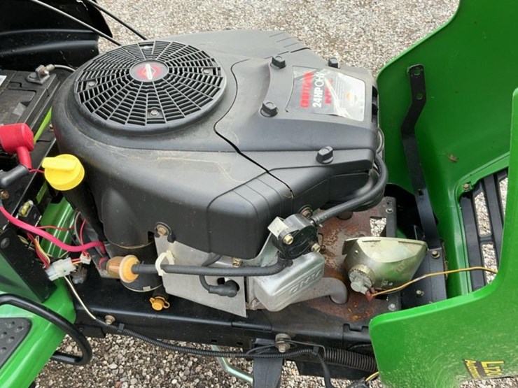 john-deere-l120-image-25