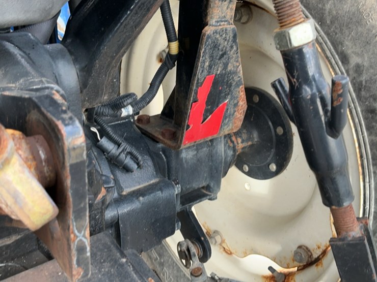 2013-new-holland-workmaster-40-image-20