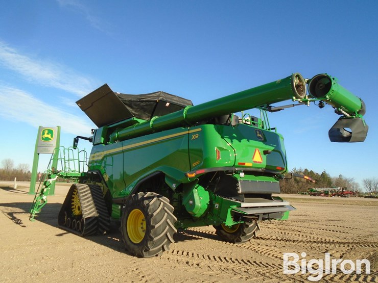 2022-john-deere-x9-1000-image-7