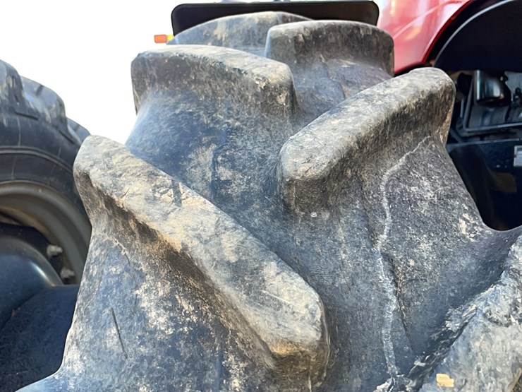 case-ih-275-image-35