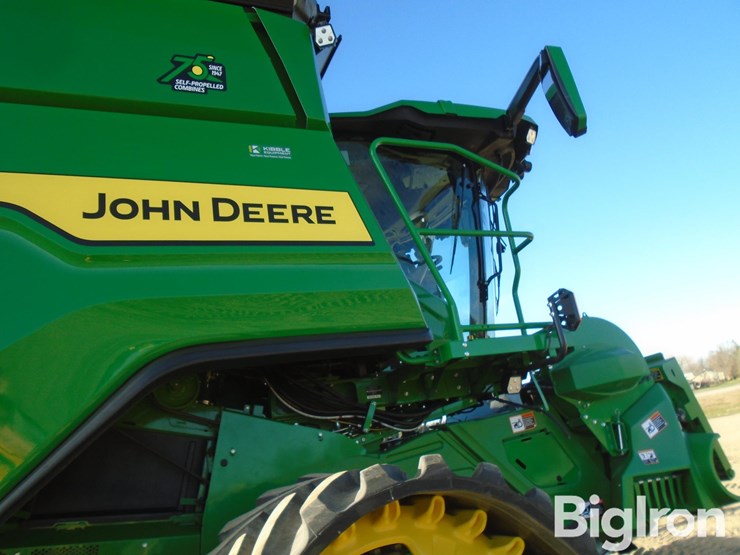 2022-john-deere-x9-1000-image-19