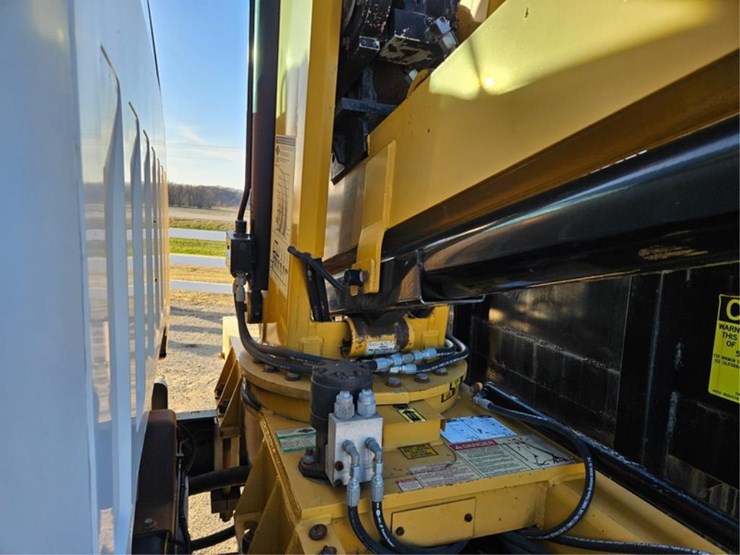 1997-imt-5200-image-21