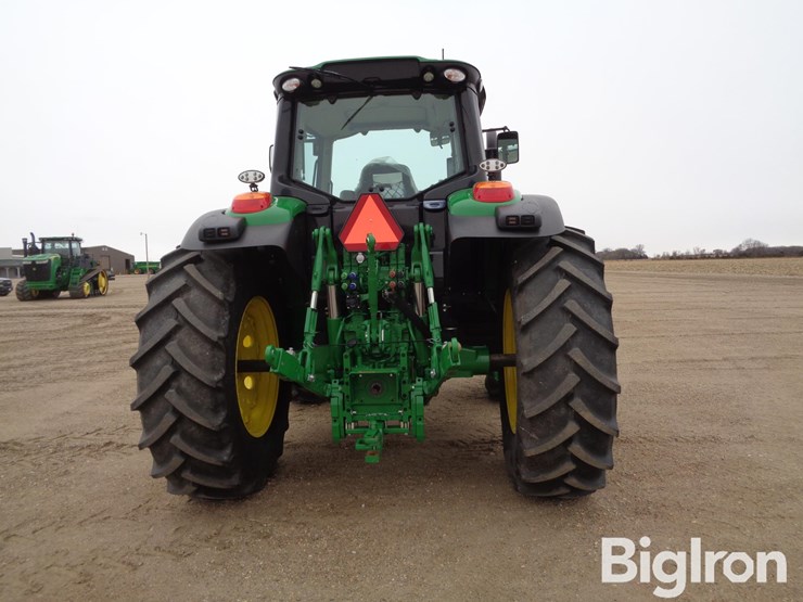 2023-john-deere-6155m-image-6