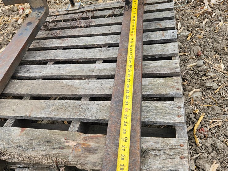 gnuse-f-40-3-pt-forklift-image-16