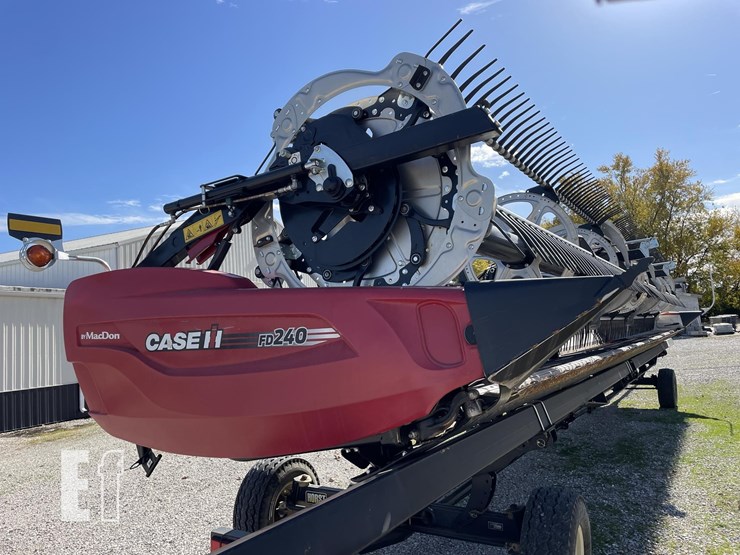 2024-case-ih-fd240-image-4