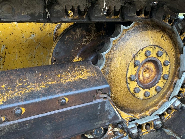 2016-deere-550k-lgp-image-30