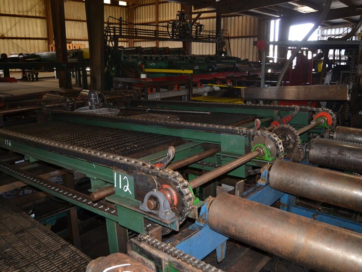 kockums-13'-3-strand-infeed-deck-w/-#78-chain-w/-cant-stops-w/-electric-drive-feeding-into-ligna-gang-w/-6'-3-strand-pop-up-transfer-w/-24"-x-10'-image-4