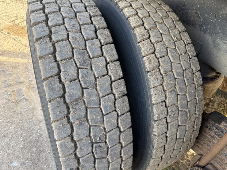 #1463-•-2007-mack-quad-axle-dump-truck-image-85