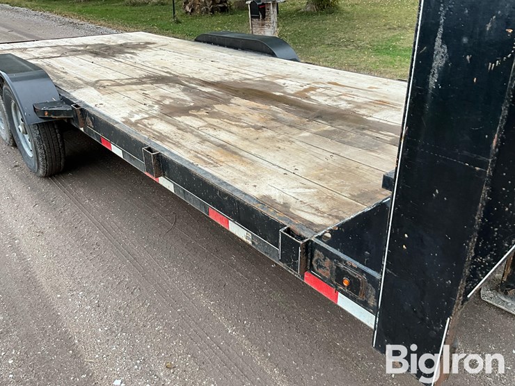 titan-trailer-image-14