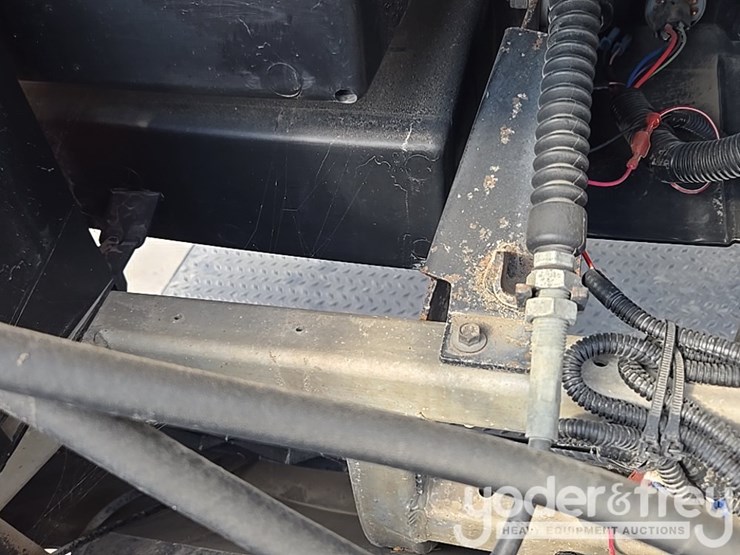 2020-club-car-carryall-1700-image-50