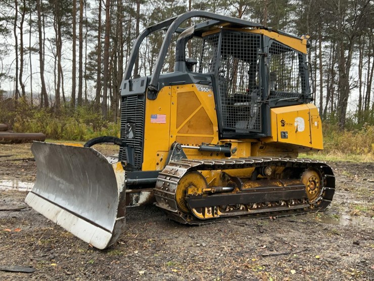 2016-deere-550k-lgp-image-1