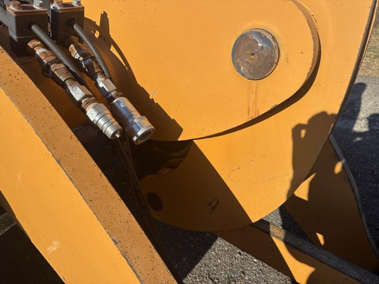 case-621f-xr-image-25