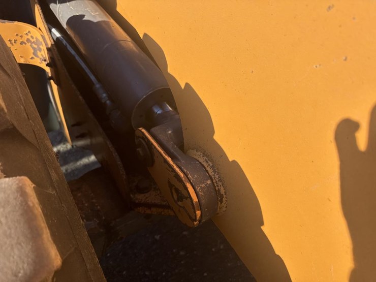 case-621f-xr-image-27