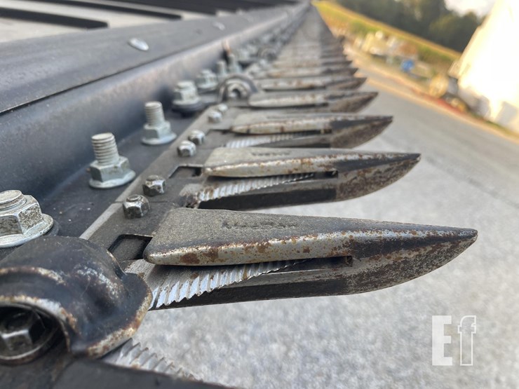 2024-case-ih-fd240-image-18