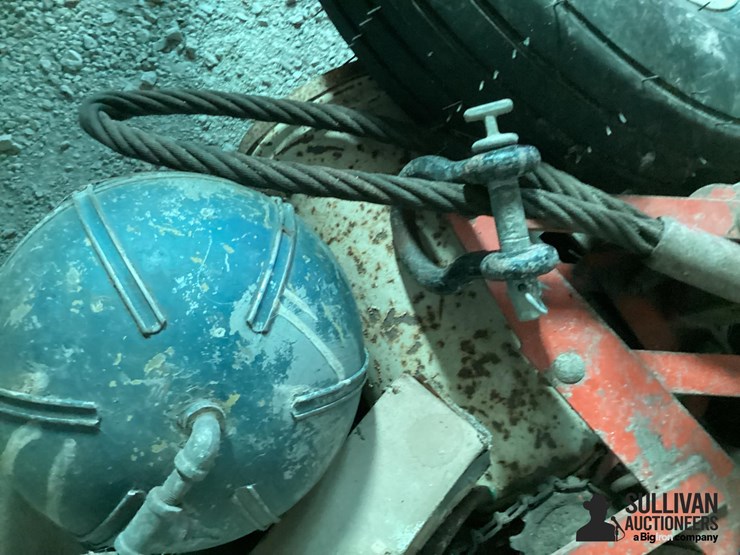 one-row-planter,-tire-&-parts-image-8