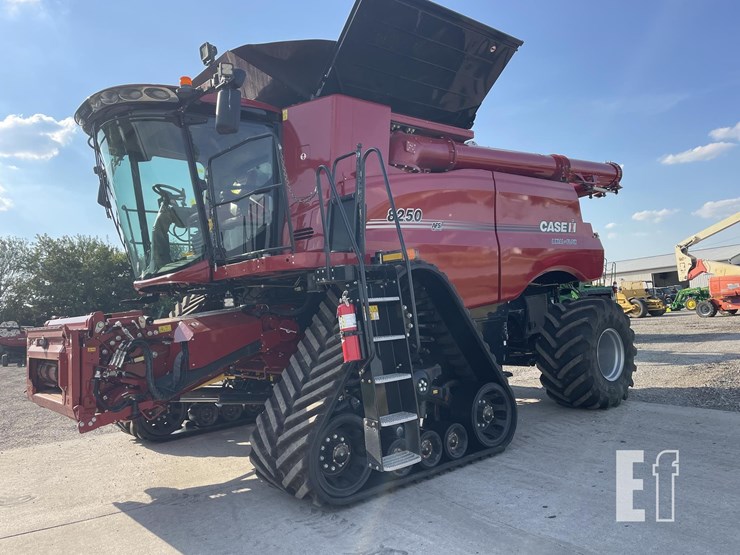 2024-case-ih-8250-image-1