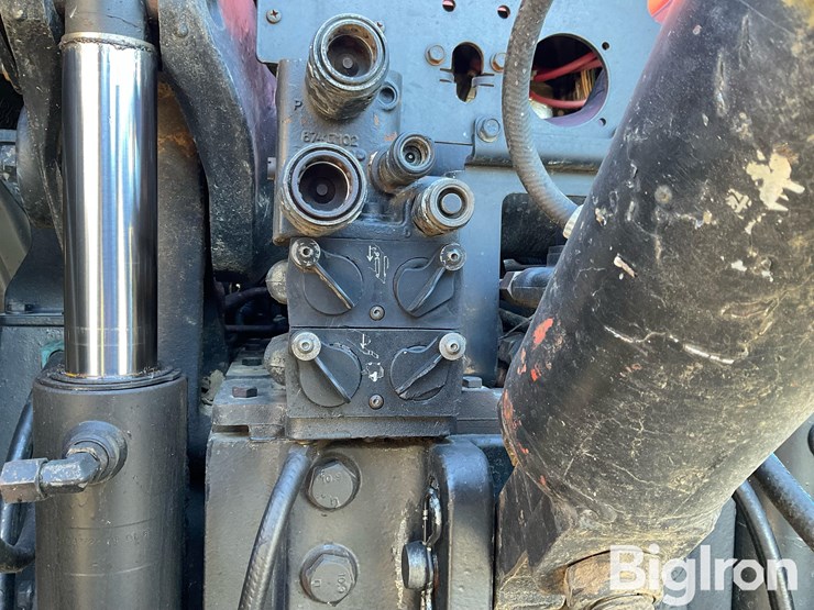 2009-case-ih-magnum-275-image-12