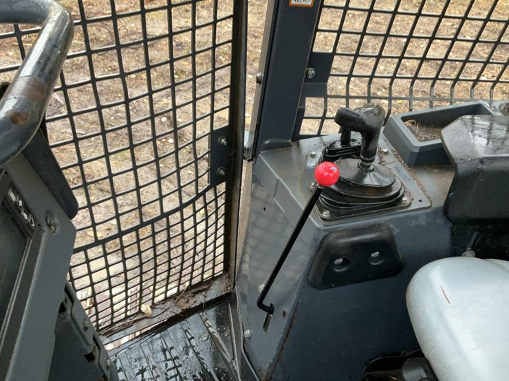 2016-deere-550k-lgp-image-13