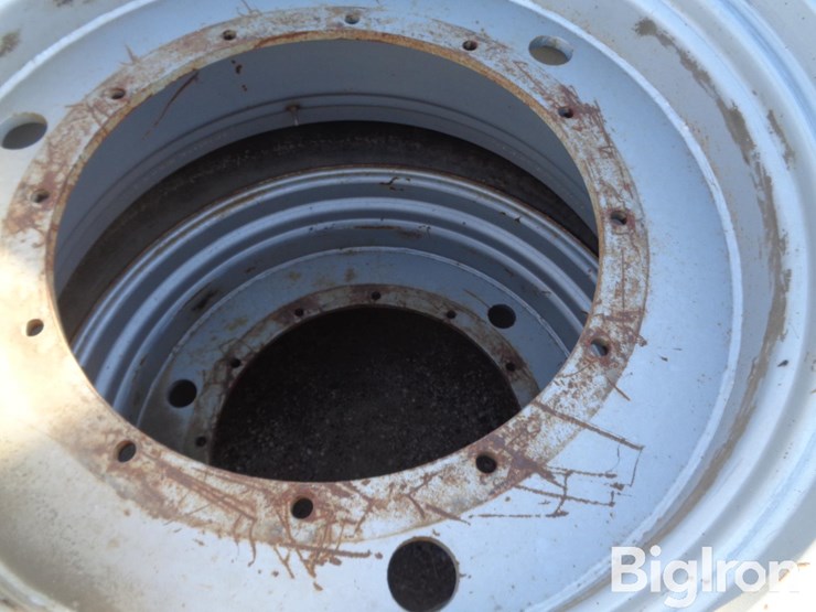 case-ih-trident-5550-image-19