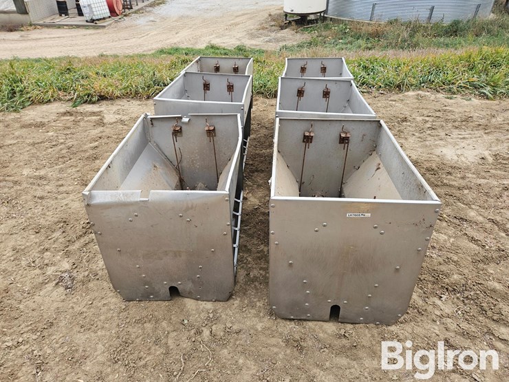 big-husky-stainless-steel-nursery-feeders-image-2