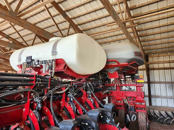 2023-case-ih-2150-image-7