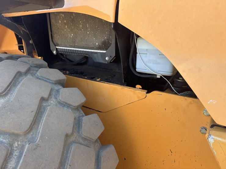 case-621f-xr-image-35