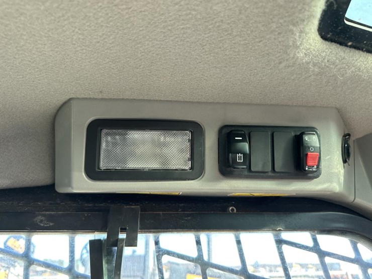 caterpillar-226d3-image-33