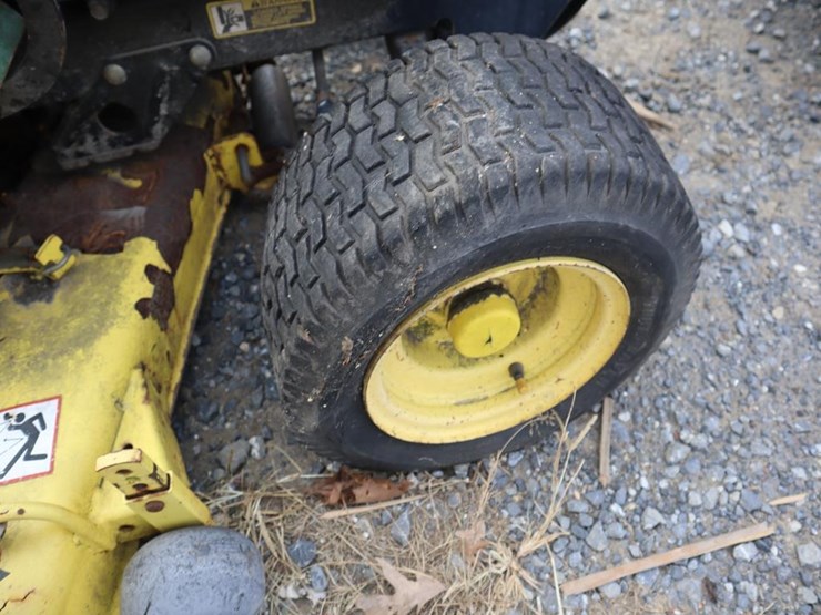 john-deere-260-image-10