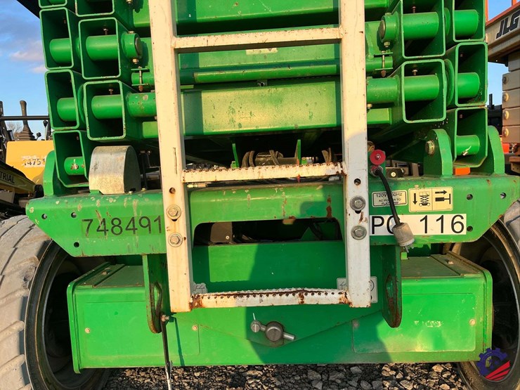 2015-jlg-4069le-image-16