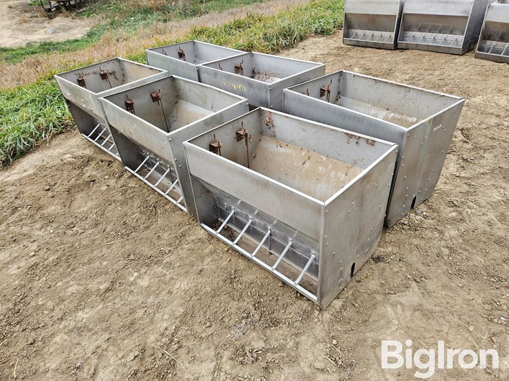 big-husky-stainless-steel-nursery-feeders-image-3