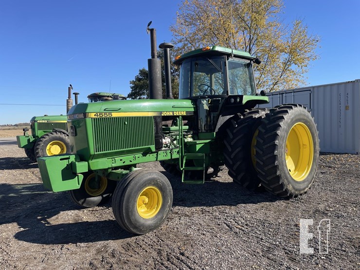 1990-john-deere-4555-image-1