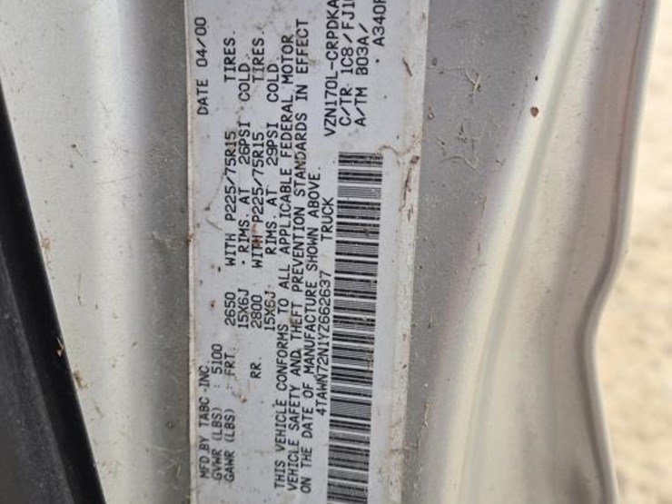 2000-toyota-tacoma-image-16