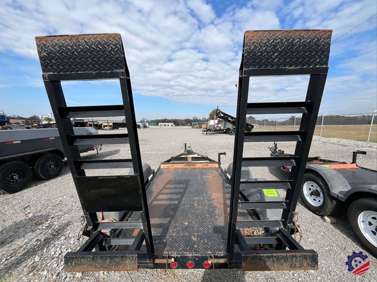 2017-mmdi-16’-t/a-car-hauler-tag-trailer-image-9