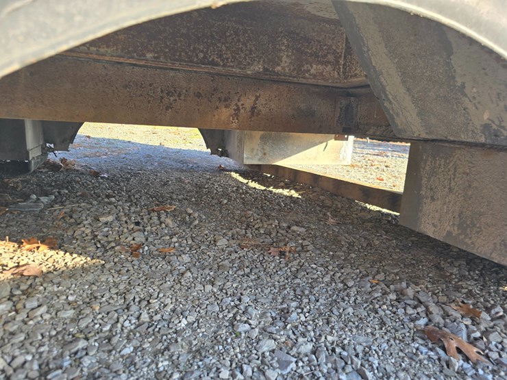 #22404-•-dakota-bodies,-inc-service-bed-image-23