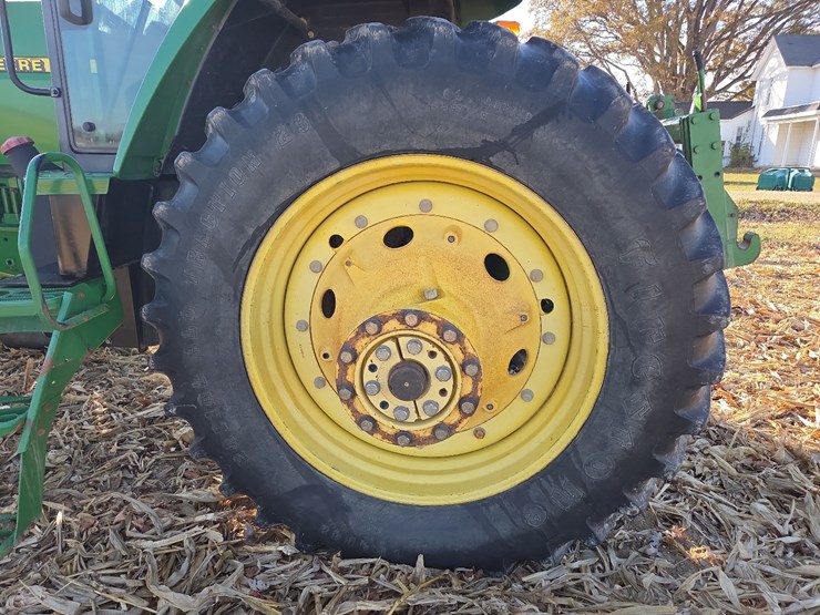 john-deere-7810-image-24