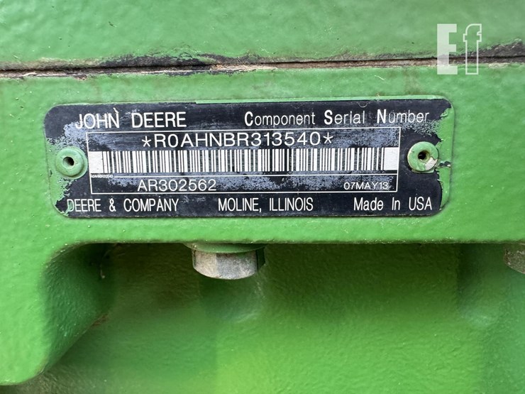 2013-john-deere-8235r-image-33